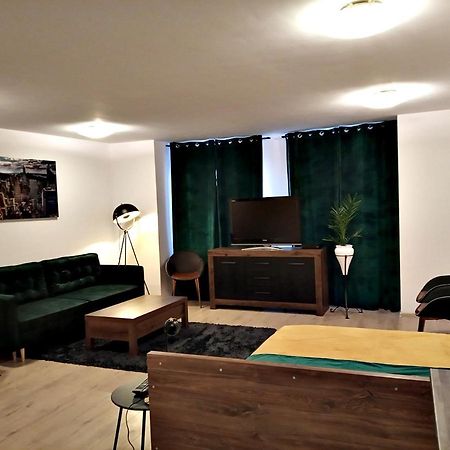 Downtown Studio Appartement Zielona Góra Buitenkant foto