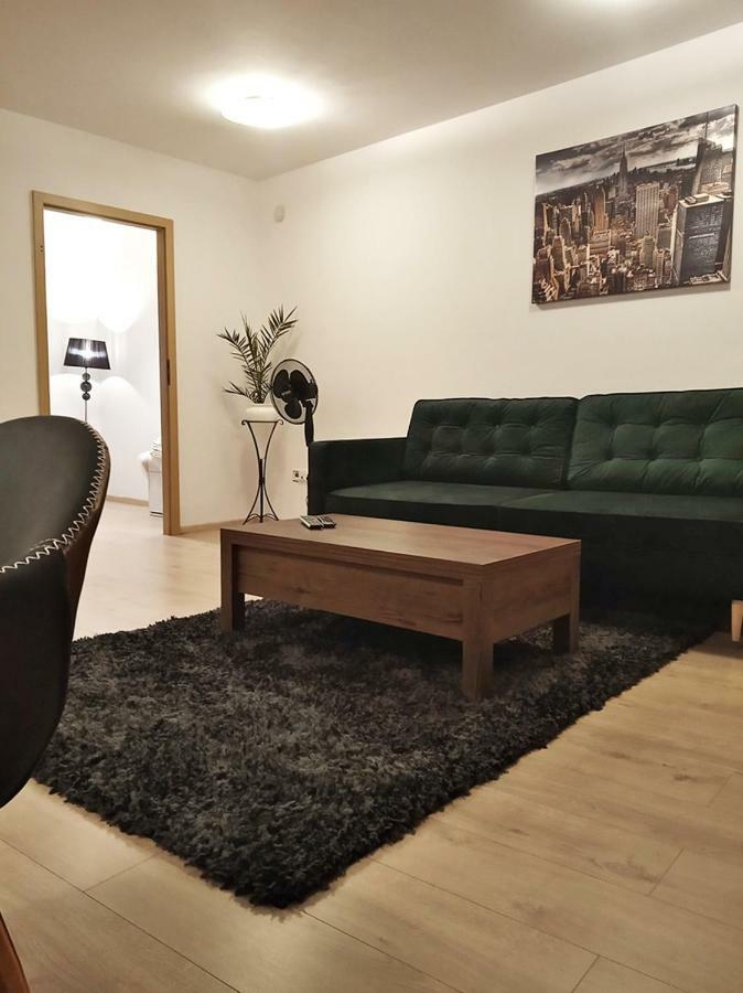 Downtown Studio Appartement Zielona Góra Buitenkant foto