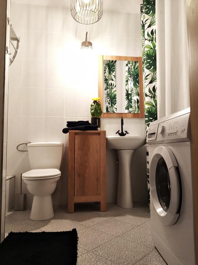 Downtown Studio Appartement Zielona Góra Buitenkant foto